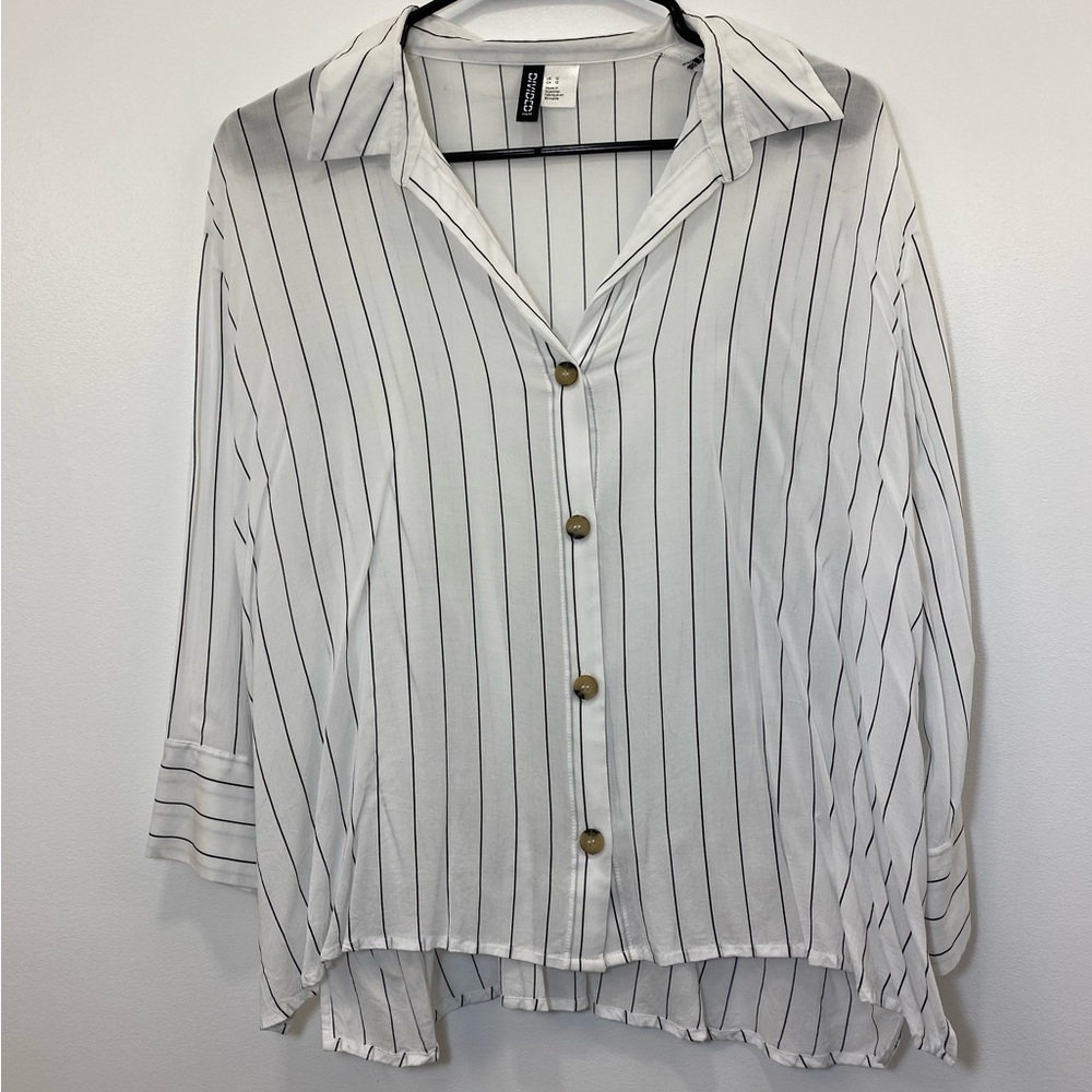 H&M lightweight striped collared button up